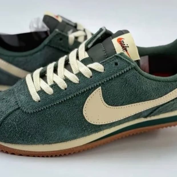 우먼즈 코르테즈 빈티지 그린 260