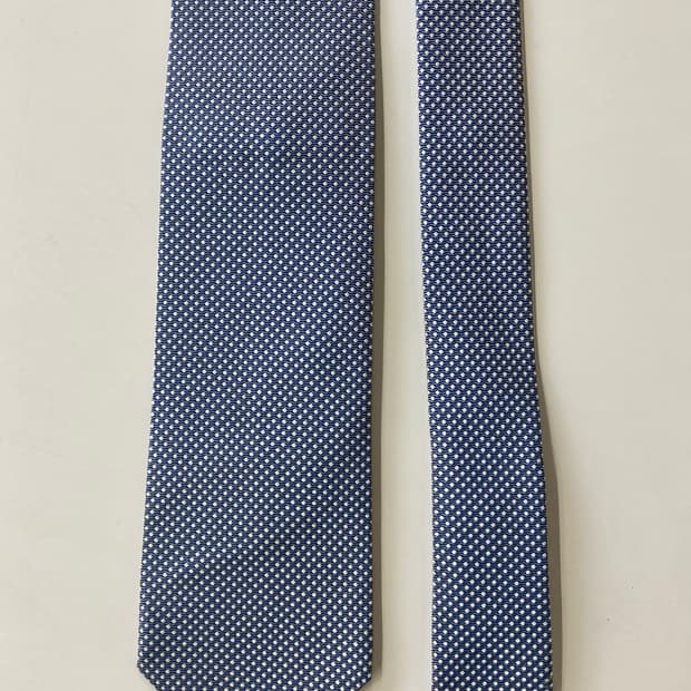 에르메네질도제냐 넥타이