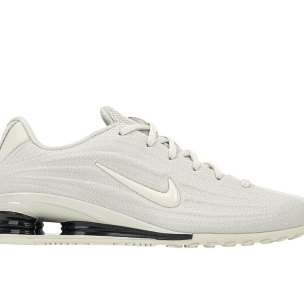 나이키 샥스 Z 라이트 본 블랙