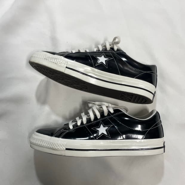 코르티스 주훈 컨버스 원스타 유광 레더 로우