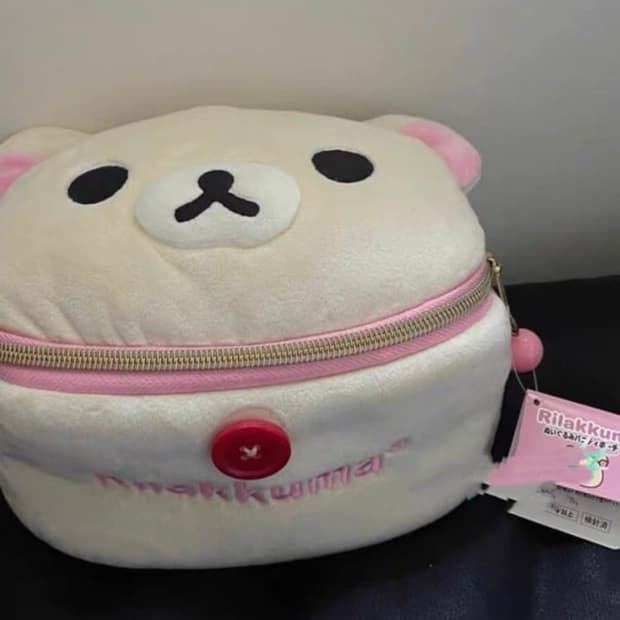 리락쿠마 파우치