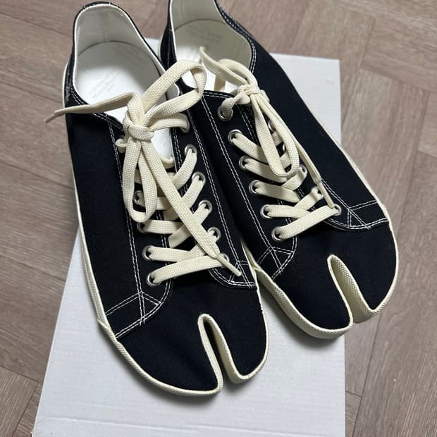 마르지엘라/타비 로우 블랙/42.5사이즈