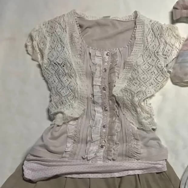 엑시즈팜 블라우스 히메갸루로걀탑리즈리사핀터깔라떼갸루