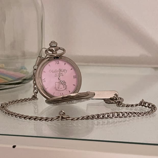 산리오 정품 빈티지 핑크 실버 헬로 키티 시계 키링 장식 방꾸미기 고전