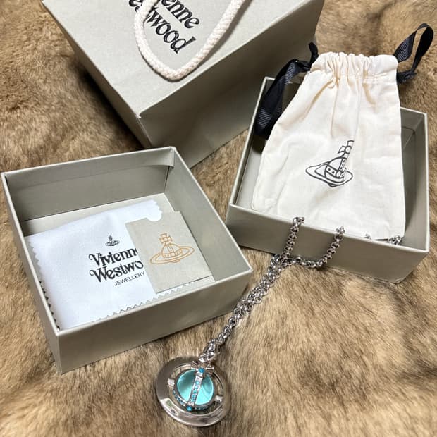 급척! 비비안 웨스트우드 빅orb 목걸이 하늘색 🩵새상품