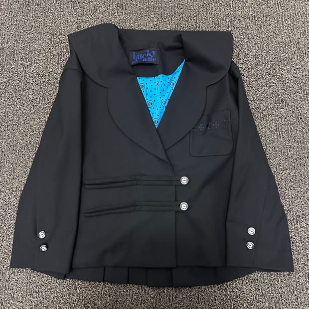 럭키슈에뜨 여성 울 자켓 블랙 36사이즈