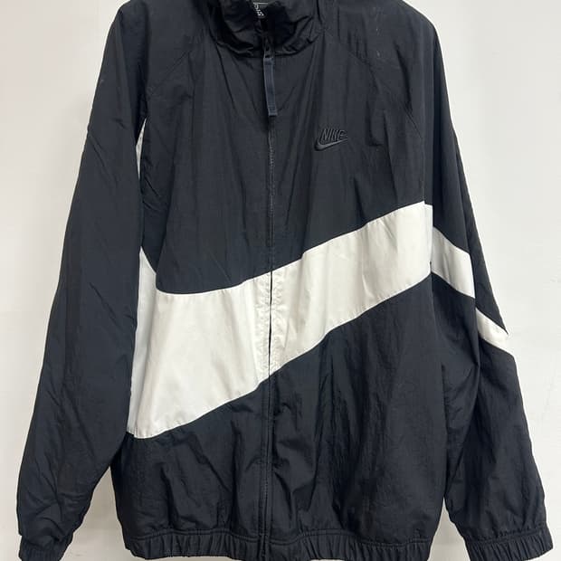 나이키 빅 스우시 바람막이 블랙 L