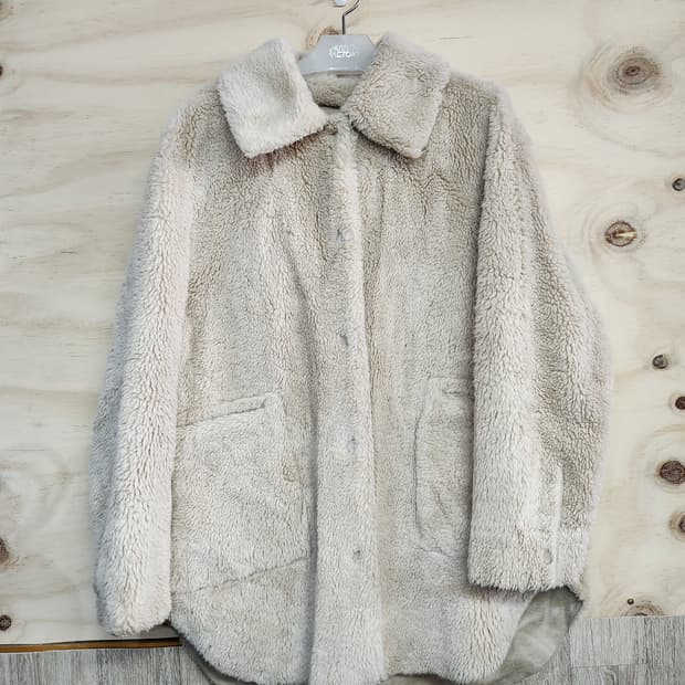 213) 씨씨컬렉션 뽀글이 자켓