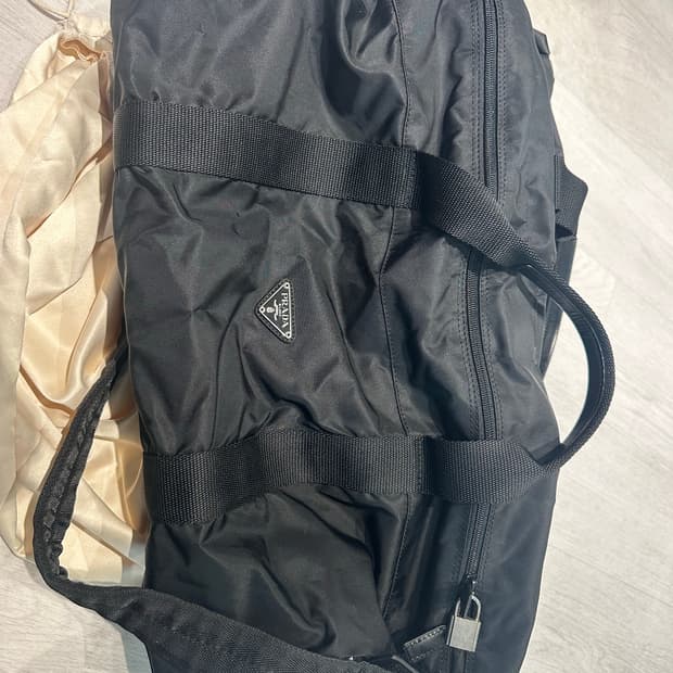 프라다 보스턴백