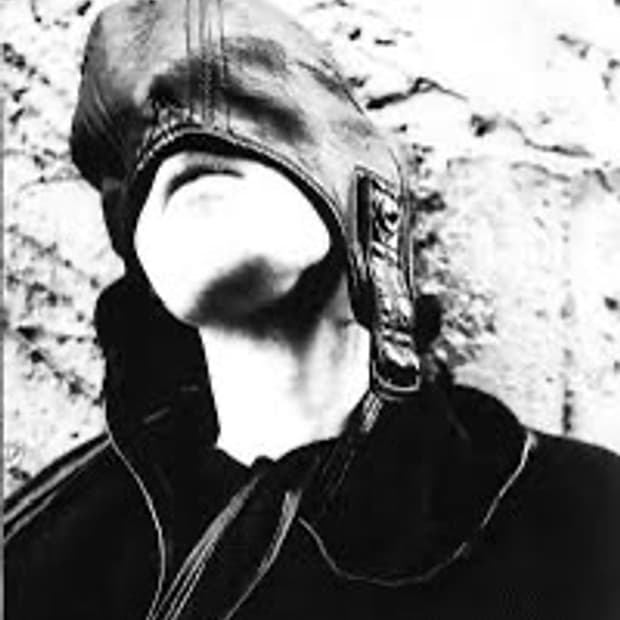 율리우스 아카이브 레더 플라이트 캡 F