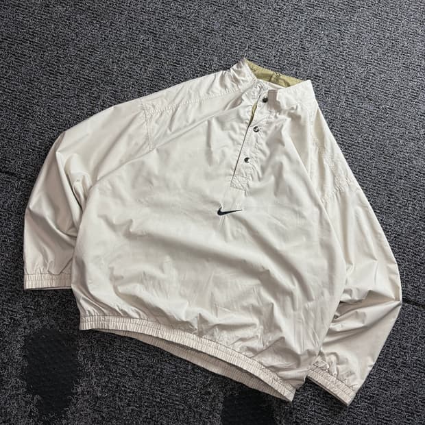 나이키 스우시 올드스쿨 반집업 웜업 3695