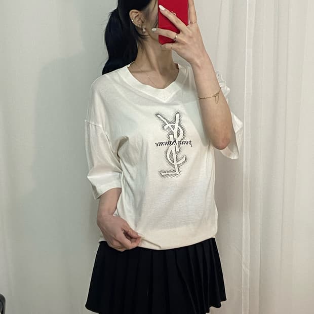 입생로랑 빅로고 티