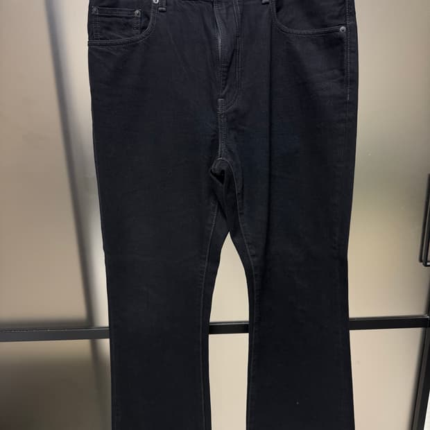 유니클로 jw앤더슨 플레어진 33