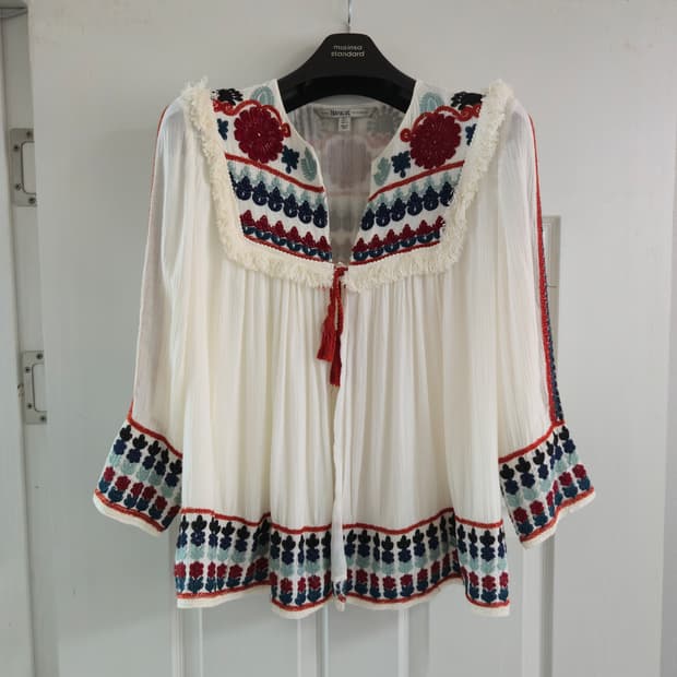 L) 자라 에스닉 자수 오픈 블라우스