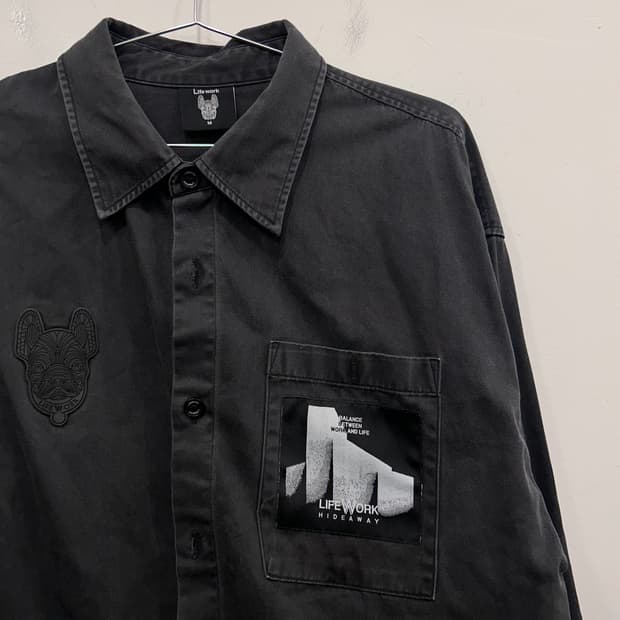 라이프워크 하이드어웨이 패치 흑청 크롭 데님셔츠