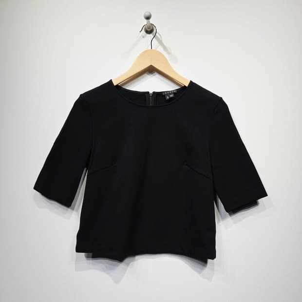 Theory 띠어리. 여성 블랙 크롭 반팔_S