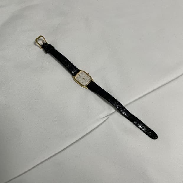 세이코 쿼츠 빈티지 시계 