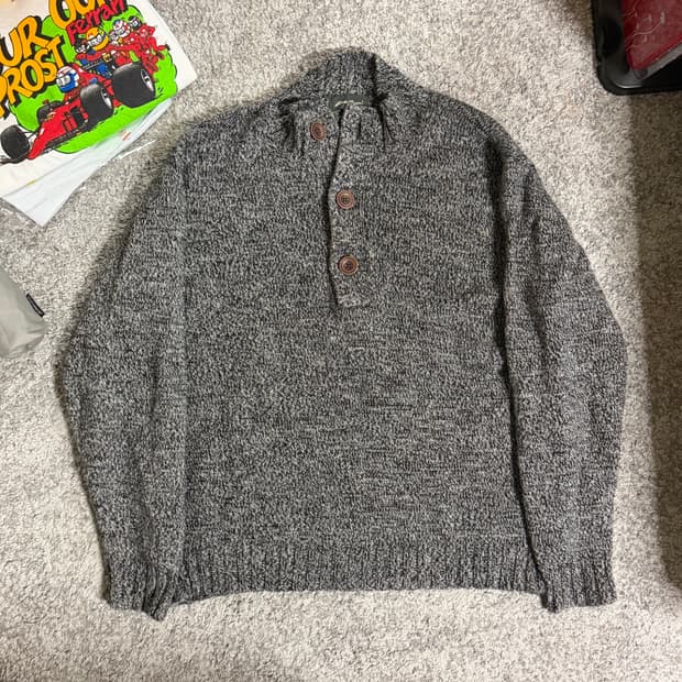 에디바우어 버튼 폴라 니트