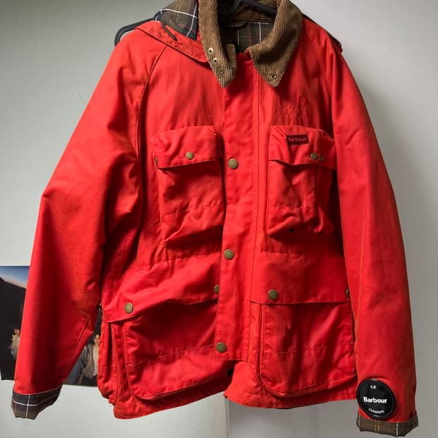 Cp컴퍼니 바버 콜라보 자켓 레드