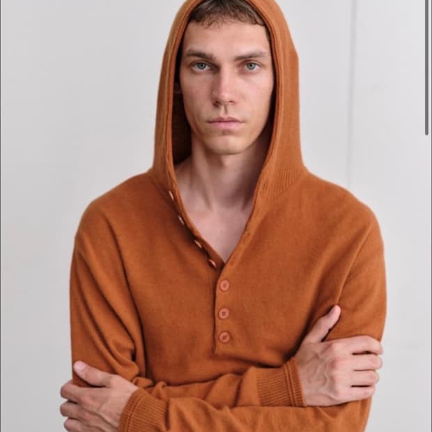 colorcolour 버튼 후디