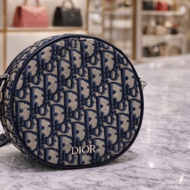 [S급] 디올 오블리크 라운드 크로스백 판매합니다!!!