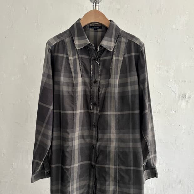 Burberry 버버리 그레이 노바체크 프릴버튼 셔츠