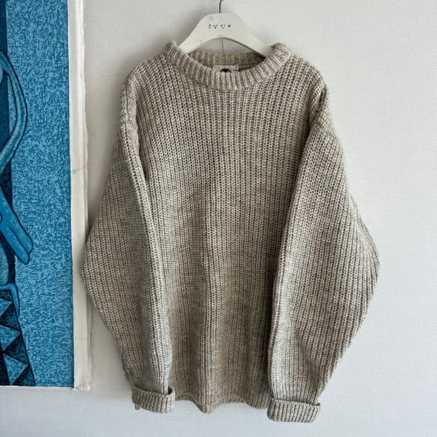 Black sheep 잉글랜드 양모 니트 클래식 L