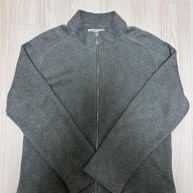 서피스에디션 해링본 자카드 집업 M