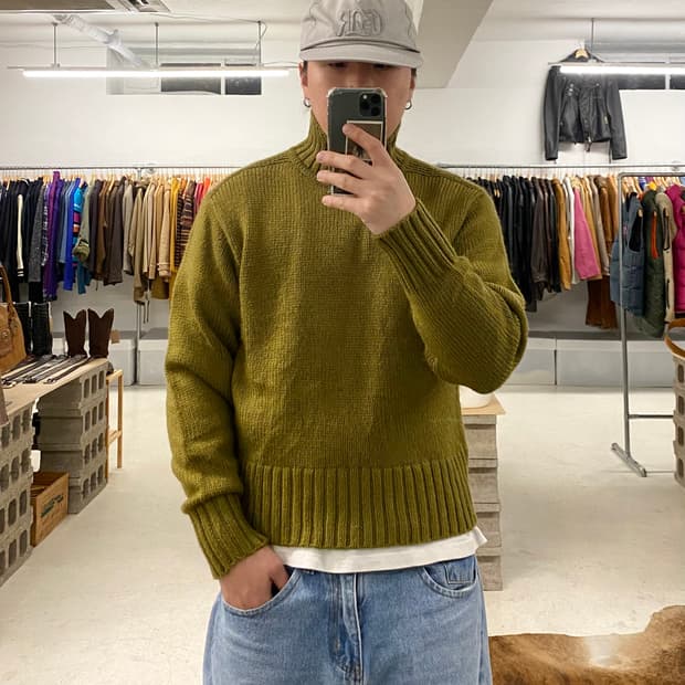 JW ANDERSON x UNIQLO turtleneck knit