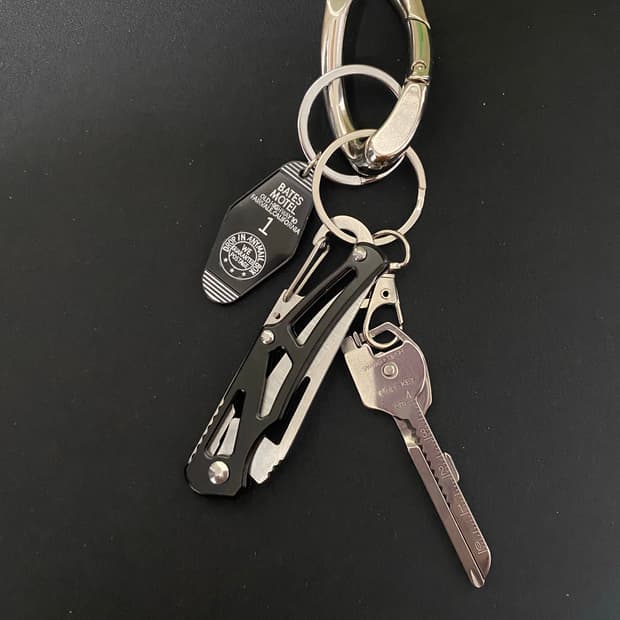 블랙 &실버 키링