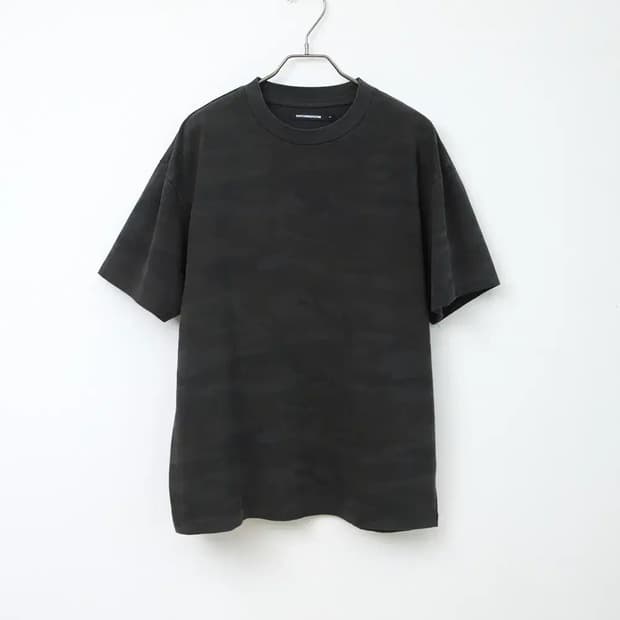 [3/새상품] 해칭룸 VTG Camo Tee Charcoal 카모 반팔