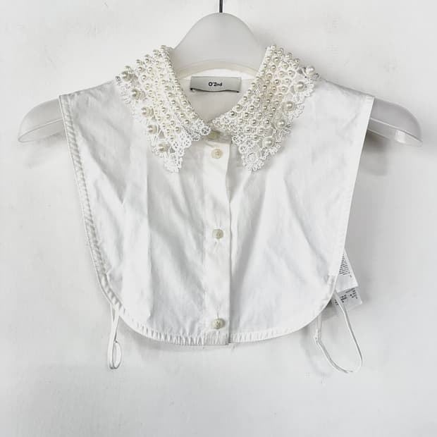 오즈세컨 진주 포인트 페이크 카라