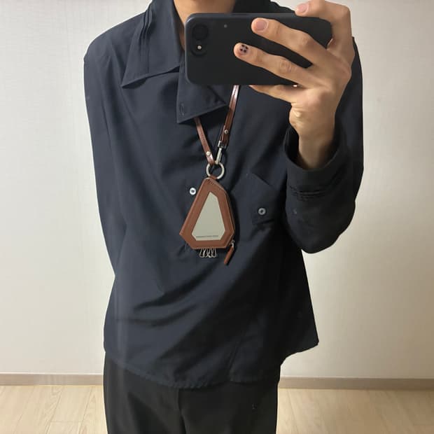 키코 코스타디노브 오네 키링 브라운