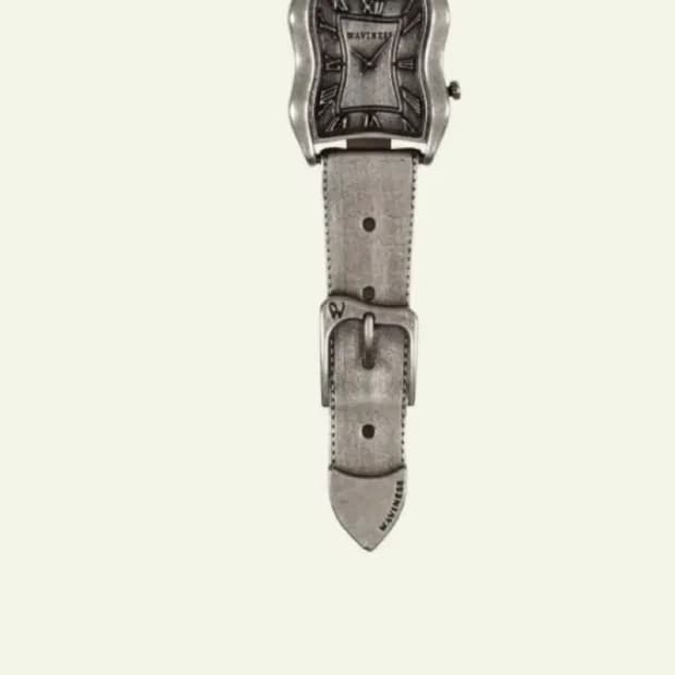 웨이비니스 타이핀 시계