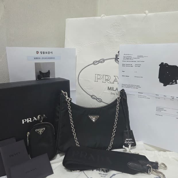 [새상품급] 프라다 리에디션 테수토 은장 체인 호보백