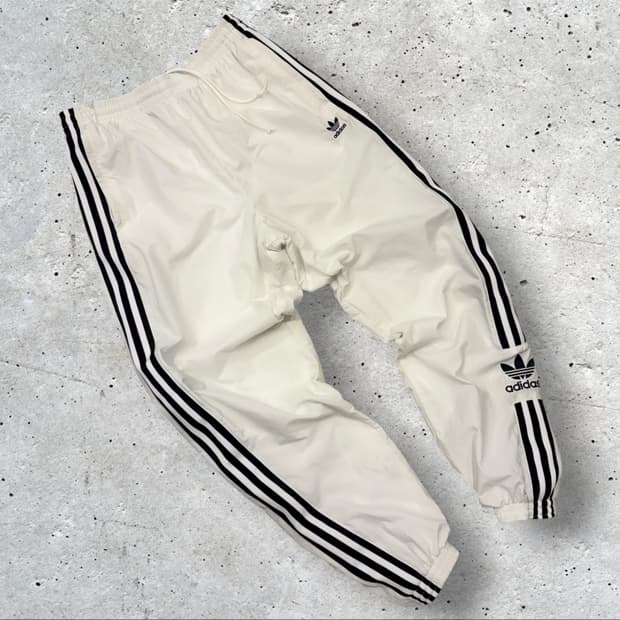 [M] 아디다스 락업 3선 트레이닝 바지 화이트 B255