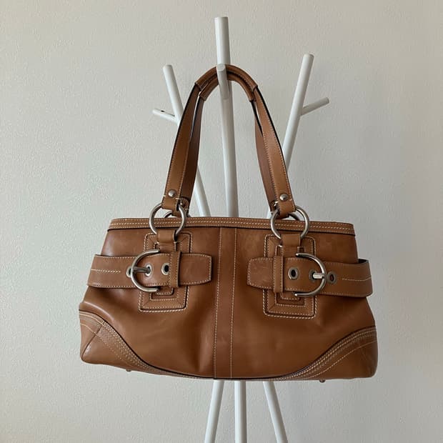 코치 버클 숄더백 y2k 올드코치