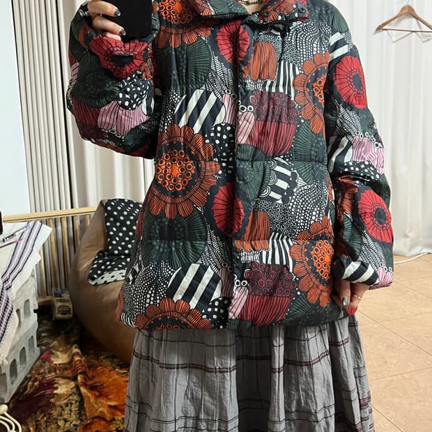 유니클로 마리메꼬 플라워패턴 울트라라이트다운 경량패딩 