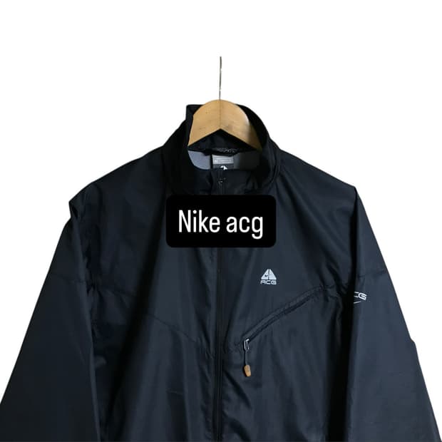 나이키 ACG 검정 바람막이