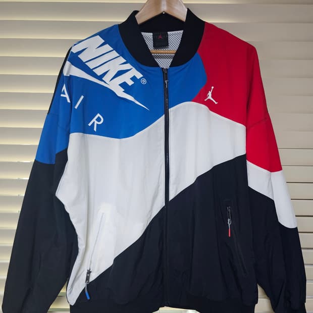 나이키 조던 레트로 라이트웨이트 바람막이 XL