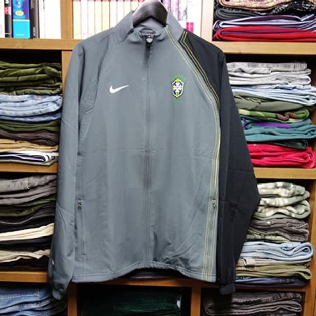나이키 Nike 브라질 2004 토탈 90 리이슈 트랙 자켓 M (100