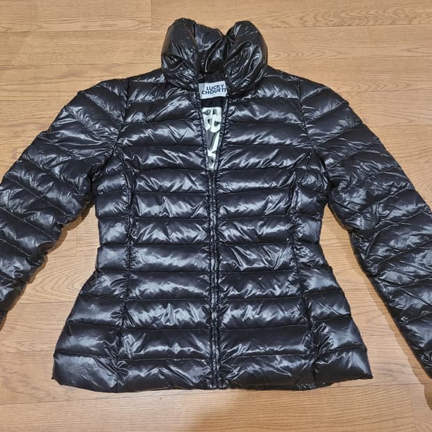 럭키슈에뜨 경량패딩 55