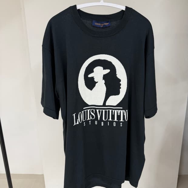 루이비통 그래픽 인타르시아 니트 반팔 백화점판 XL