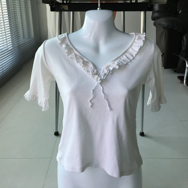 ribbon ruffle collar top