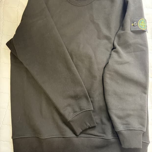 스톤아일랜드 맨투맨 팝니다