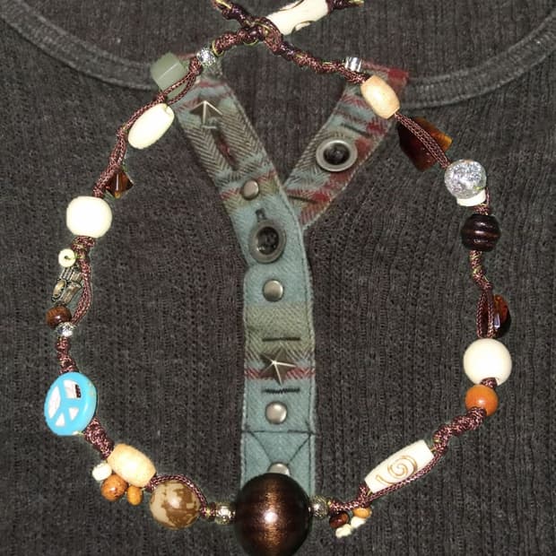 핸드메이드 비즈 목걸이 