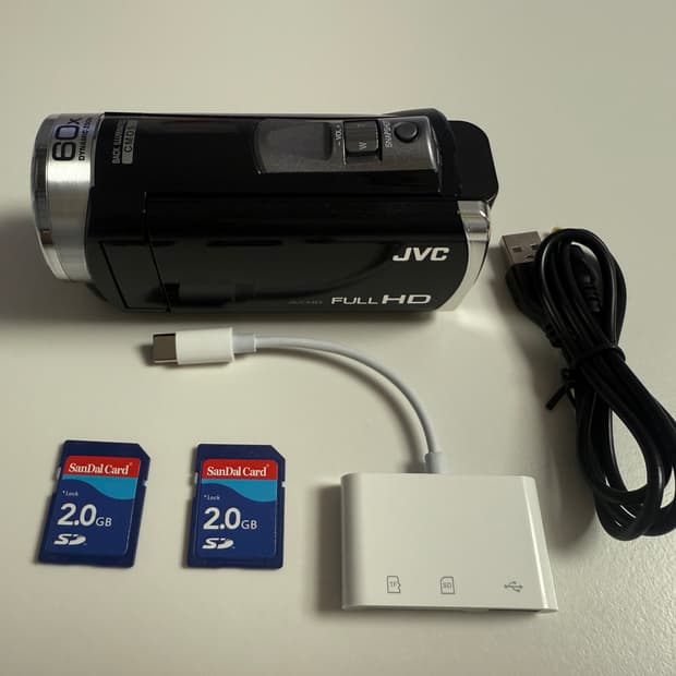 작례o) JVC 캠코더 GZ-HM133 빈티지 디카 최우식 캠코더 상위