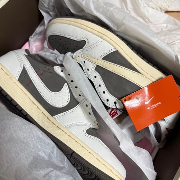 나이키 스캇 조던 리버스모카 270 새상품 