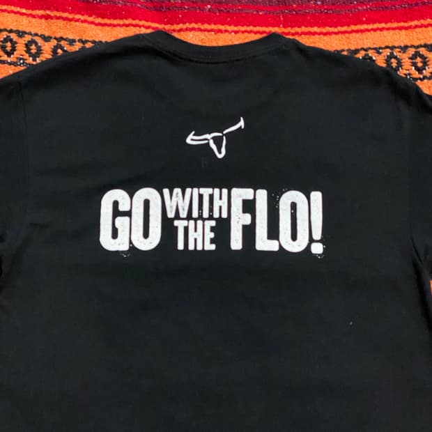 새상품 미국빈티지 FLO 반팔티