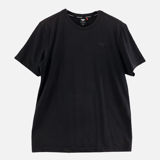 다이나핏 블랙 공용 반팔티 95 O0574